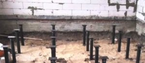 пол в доме на винтовых сваях